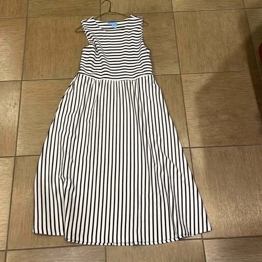 Draper James Navy Blue & White Stripe Sleeveless Fit & Flare Dress in Large